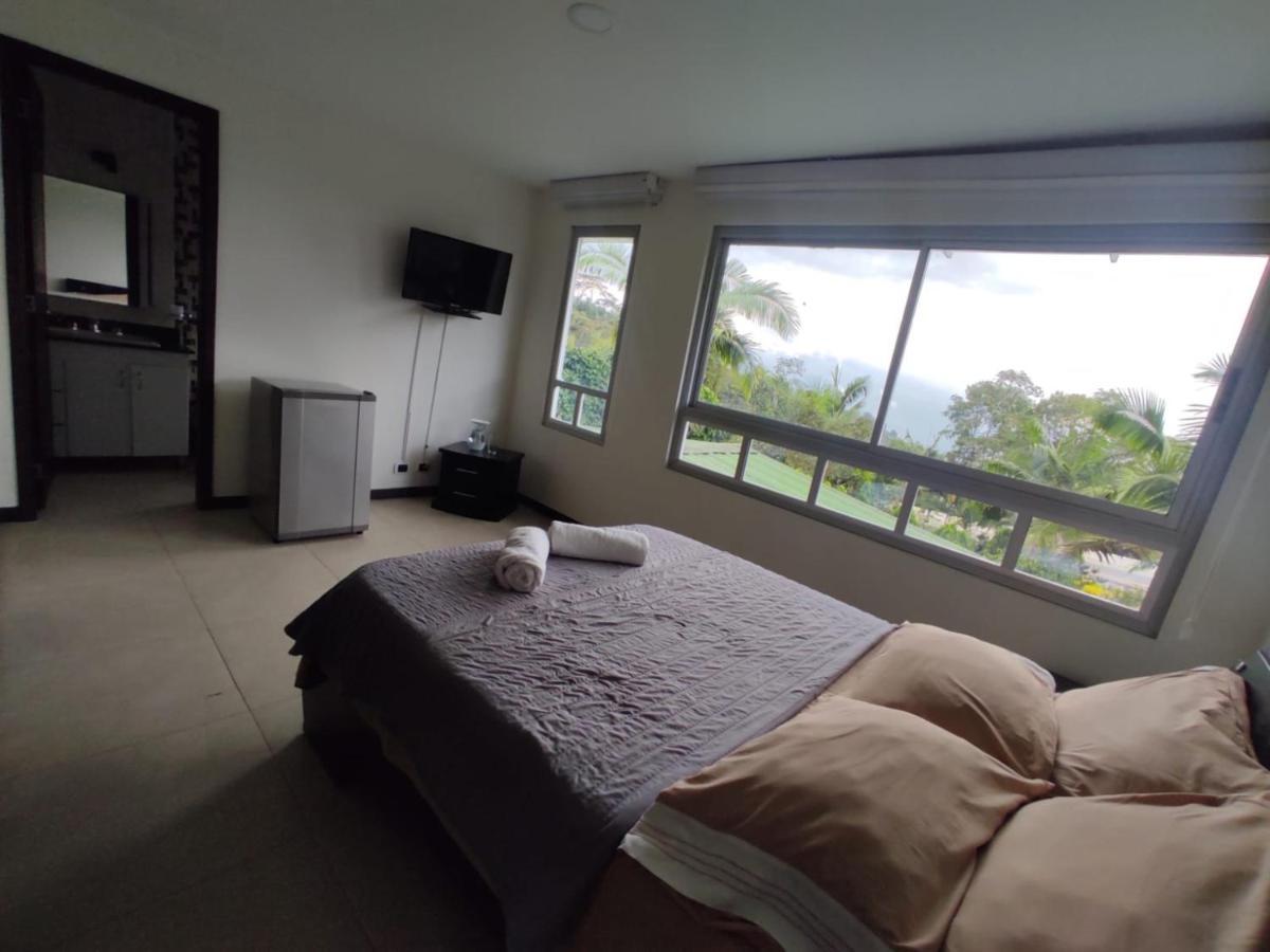 Habitacion Privada En Finca Turistica Hualcala La Mesa  Dış mekan fotoğraf