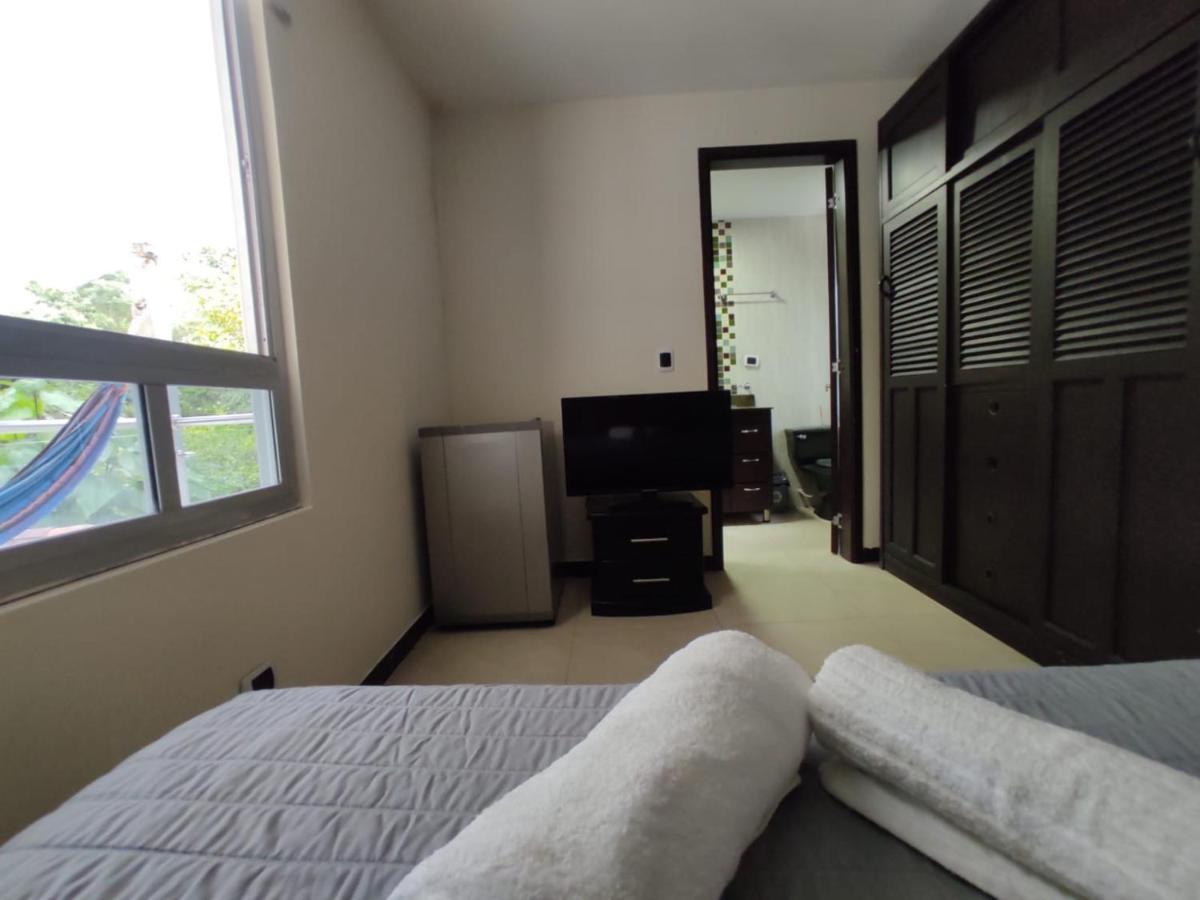 Habitacion Privada En Finca Turistica Hualcala La Mesa  Dış mekan fotoğraf